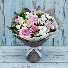 Букет цветов из:  Герберы, Альстромерии и Хризантемы в Валдае