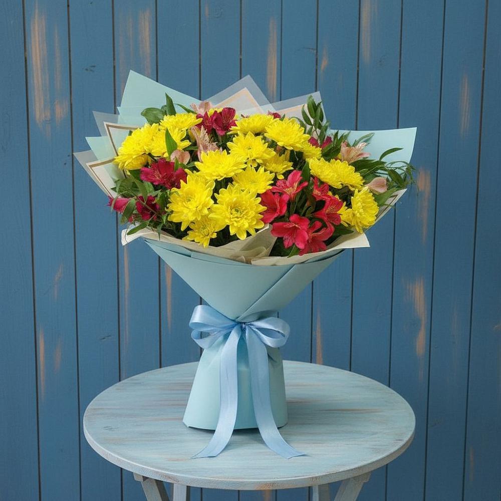 Букет цветов из: Альстромерии и Хризантемы в Валдае