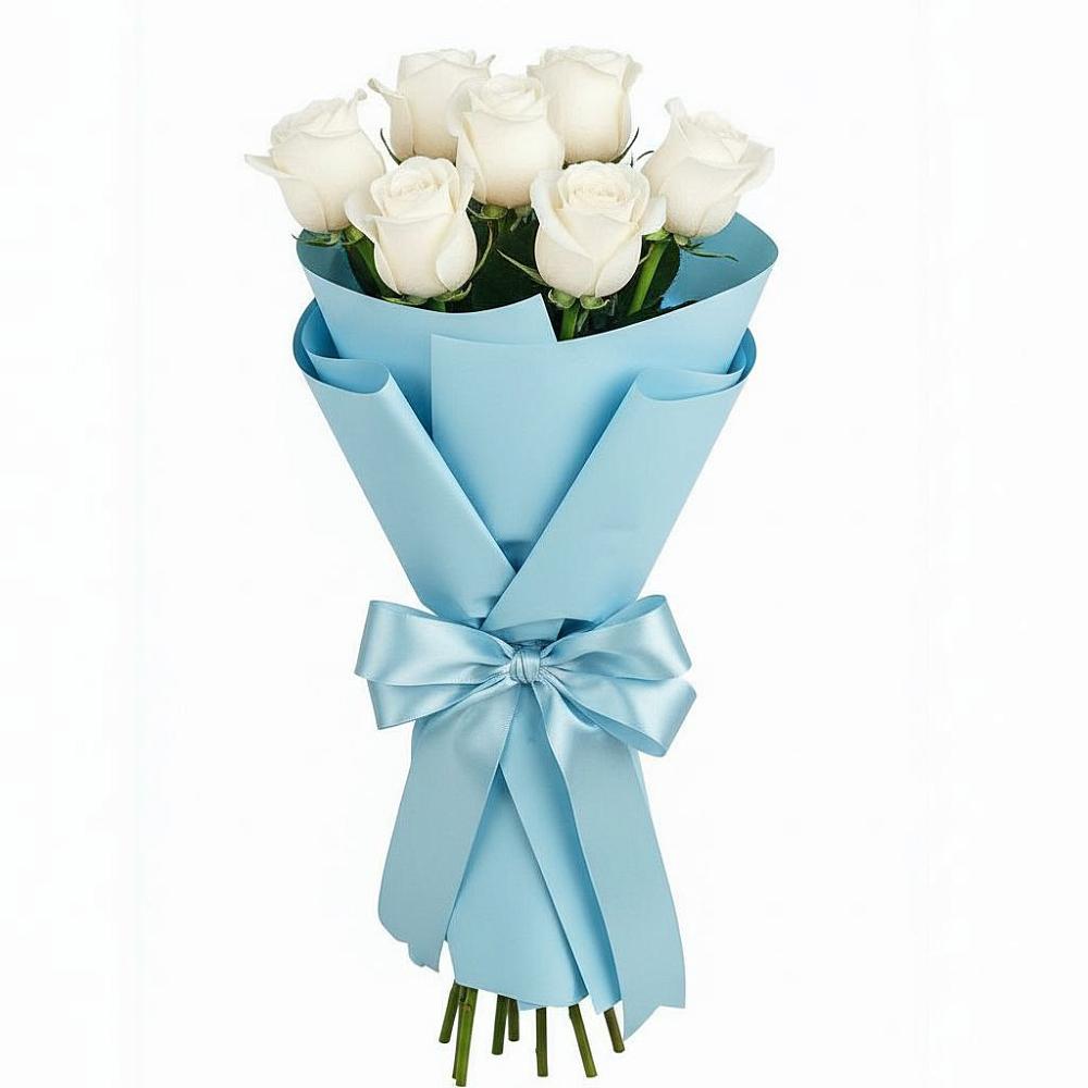 Букет 7 белых роз Проуд в Валдае