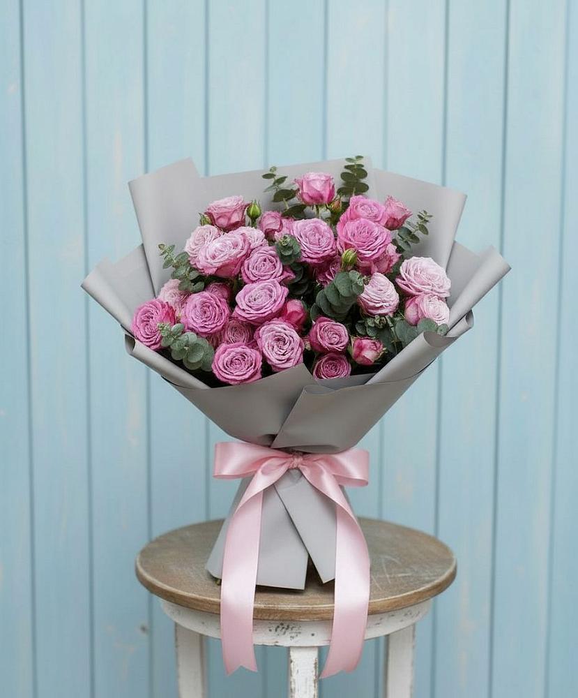 Букет цветов из: Розы в Валдае