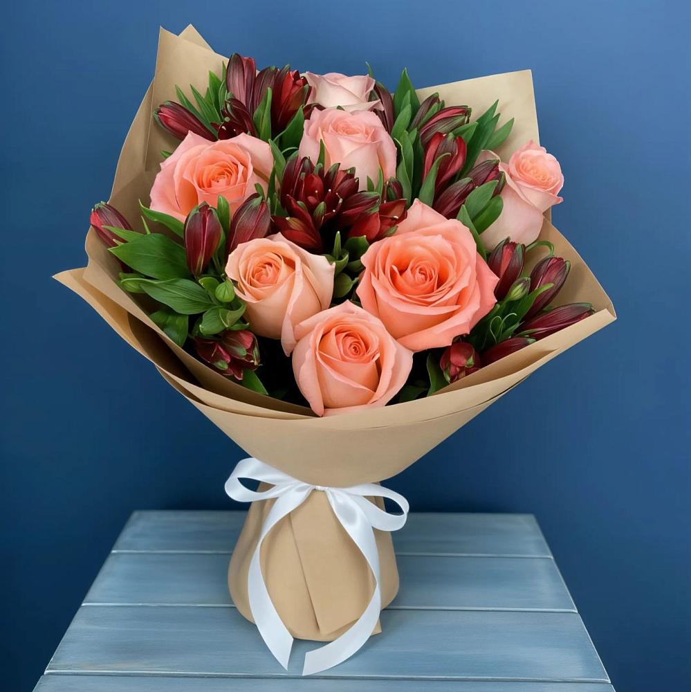 Букет цветов из: Розы и Альстромерии в Валдае