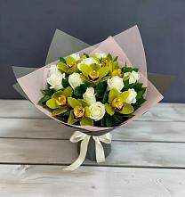 Букет цветов из:  Орхидеи и Розы #REPLACE_PRED# Валдае