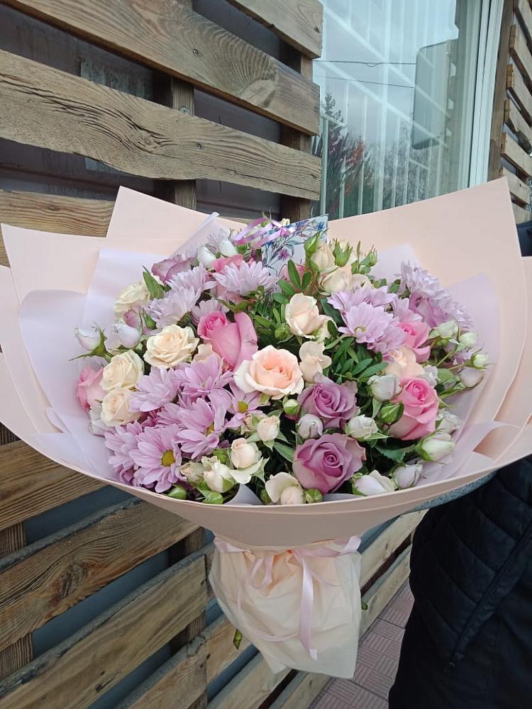 Букет цветов из: Розы и Хризантемы в Валдае