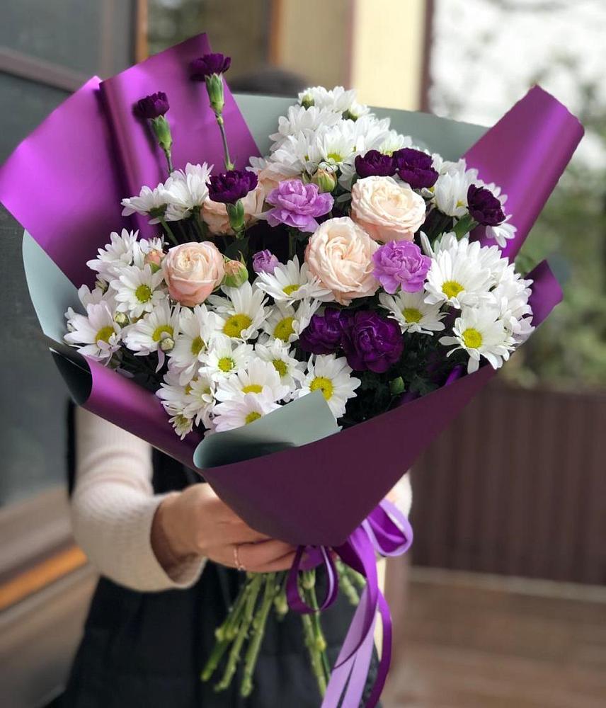 Букет цветов из: Хризантемы, Гвоздики и Розы в Валдае