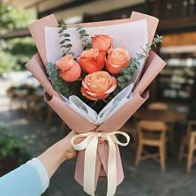 Букет цветов из:  Розы в Валдае