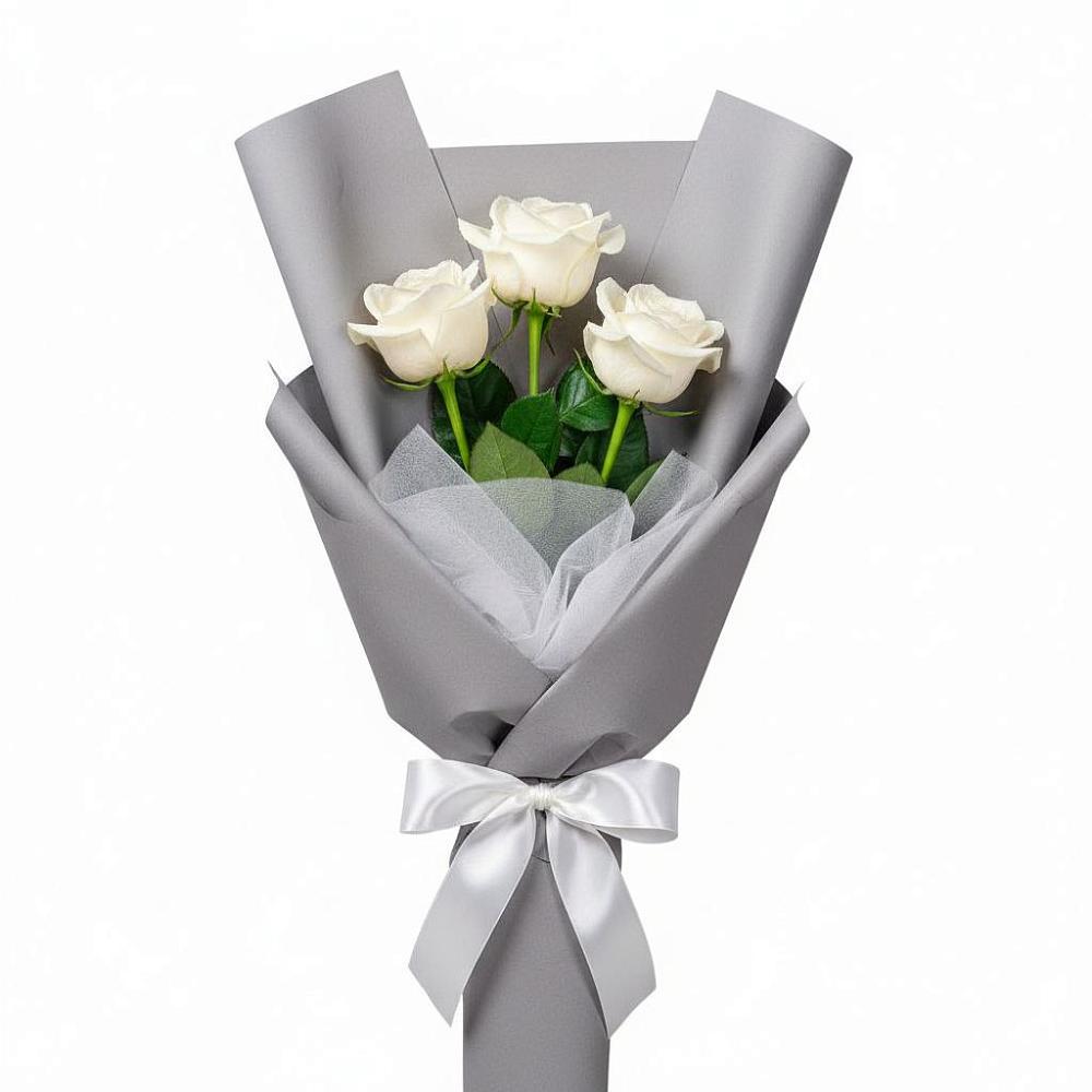 Букет 3 белые розы в Валдае