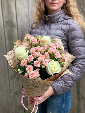 Букет цветов из: Розы в Валдае