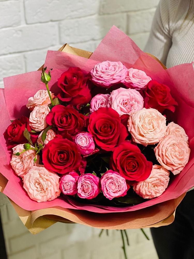 Букет цветов из: Розы в Валдае