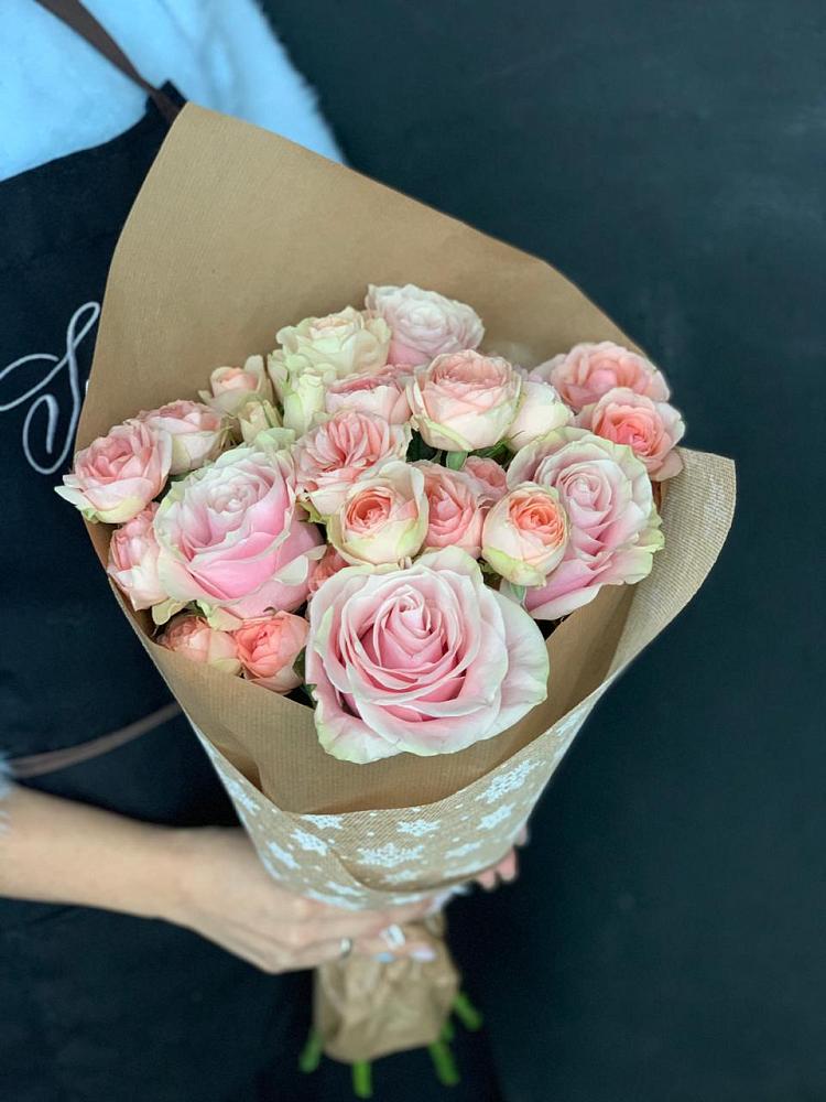 Букет цветов из: Хризантемы и Розы в Валдае