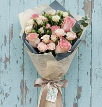 Букет цветов из:  Розы в Валдае