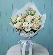 Букет цветов из:  Розы и Лизиантусы #REPLACE_PRED# Валдае
