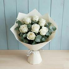 Букет Белые розы в Эвкалипте в Валдае